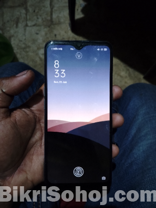 Oppo: F15...RAM 8 GB / ROM 256
